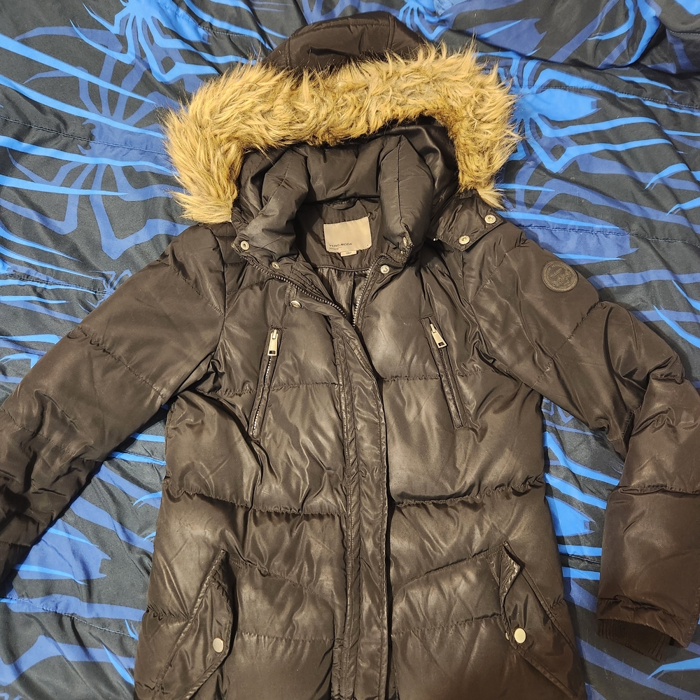 Women's Black Puffer Jacket with Faux Fur Hood